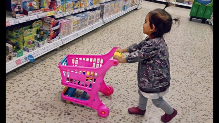 How to Grocery Shop with a Baby